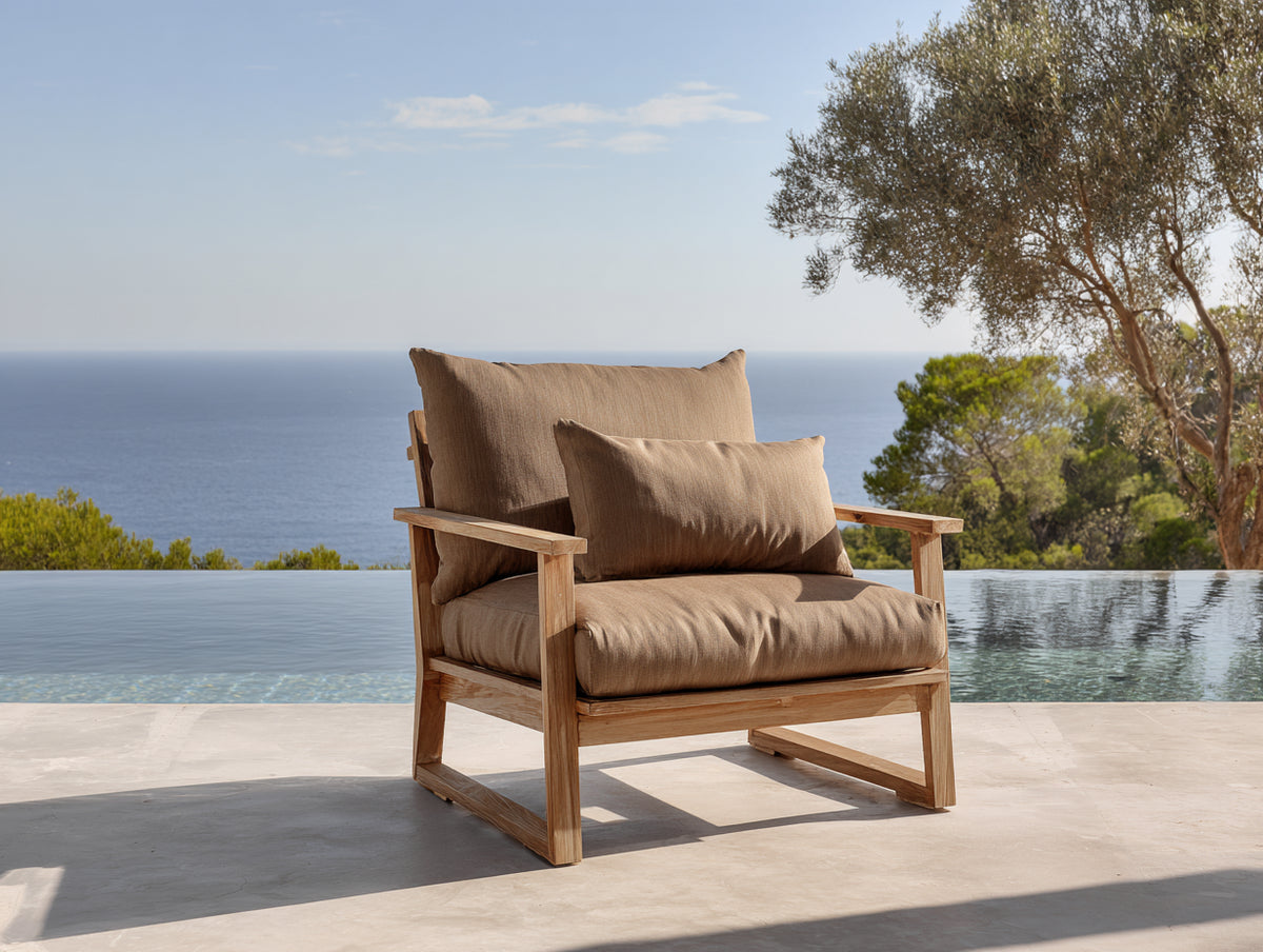 Poltrona in legno massello e tessuto 78×82×84 cm – marrone e teak naturale – braccioli squadrati per camera da letto